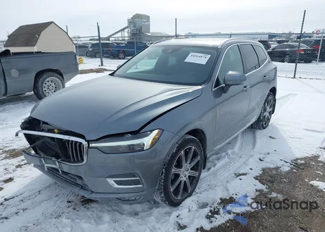 2021 Volvo Xc60 T5 Inscription z USA, uszkodzony, nr VIN YV4102RL5M1798425